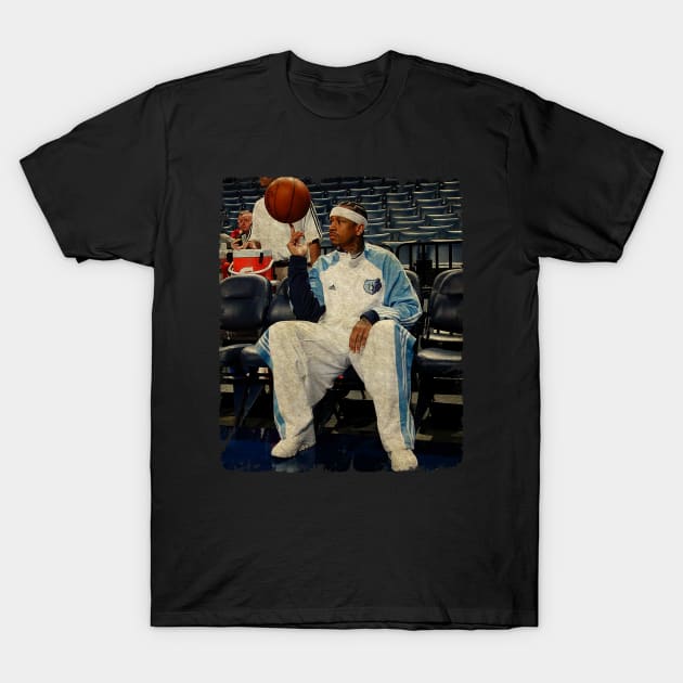 Allen Iverson with The Memphis Grizzlies T-Shirt by Wendyshopart